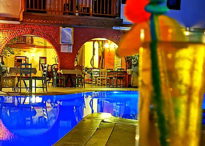 Su Hotell 3*